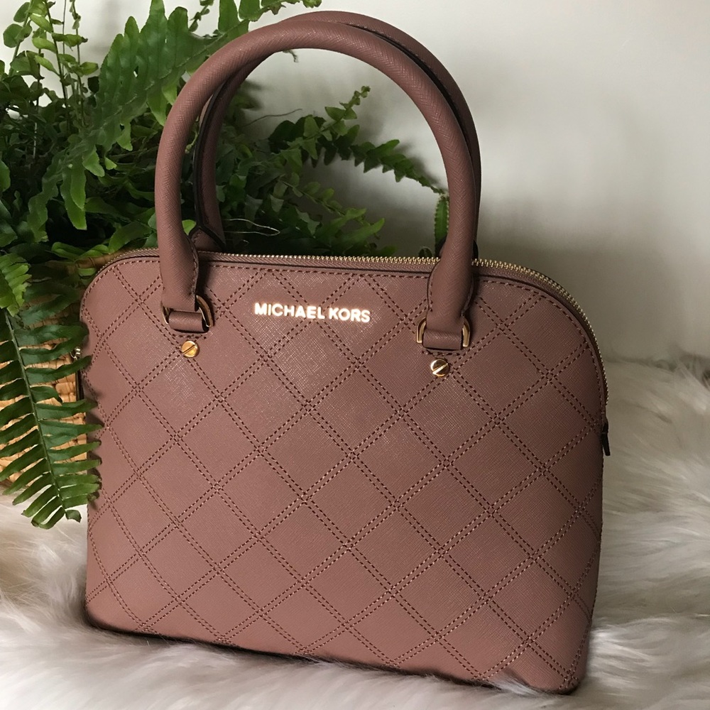 Micheal Kors Purse